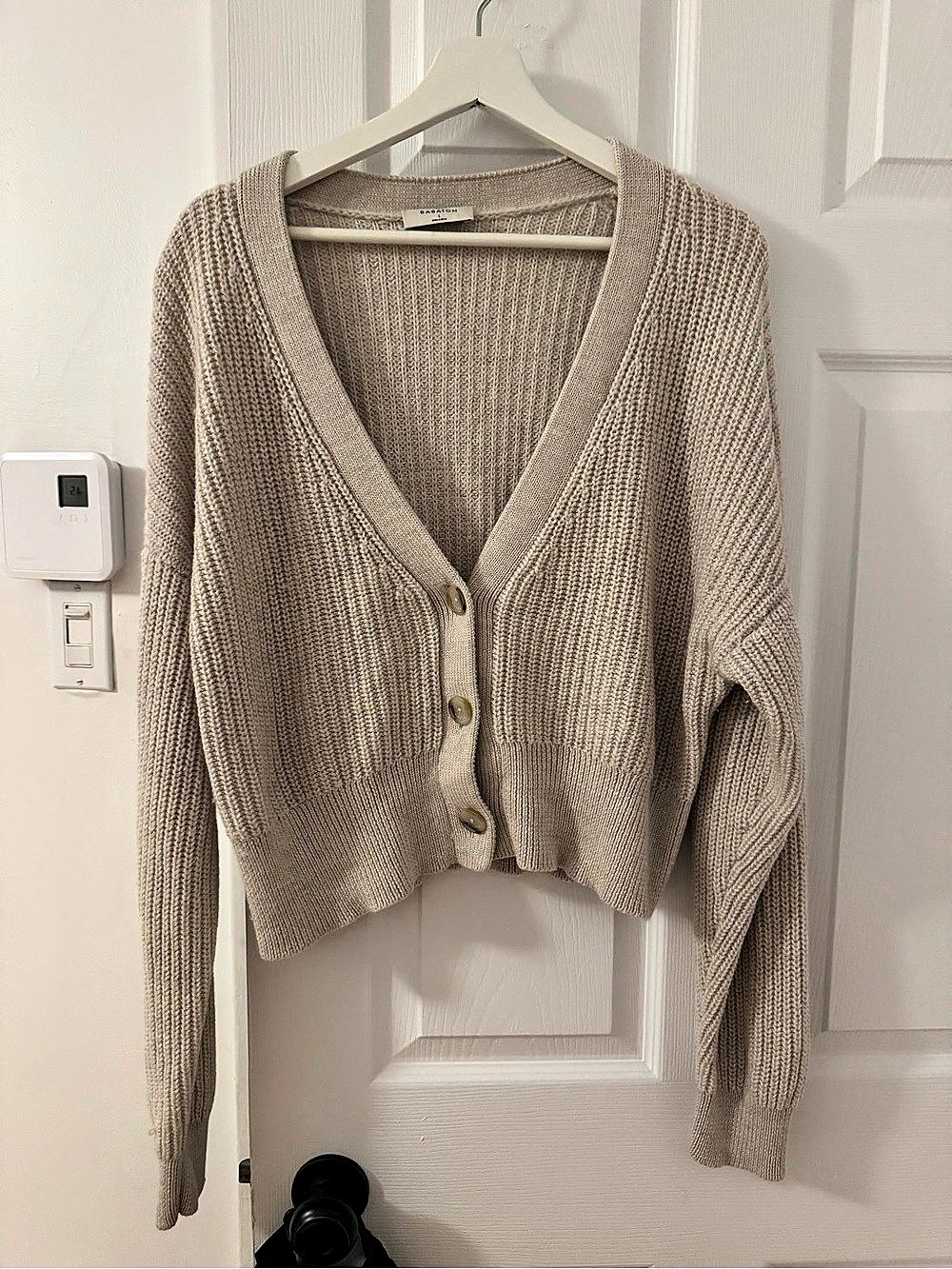 Aritzia Babaton Canberra Cardigan V-Neck Beige